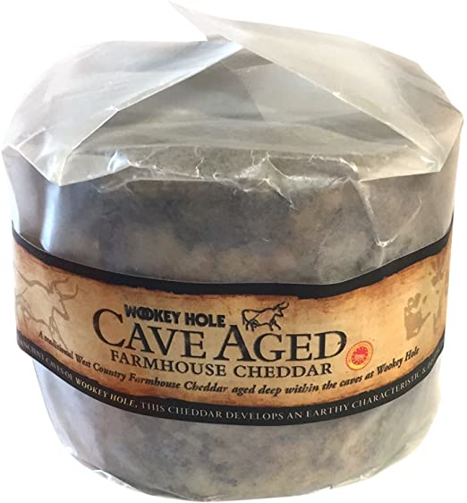 FORD FARM FARMHOUSE ENGLISH CHEDDAR TRUCKLE 600G