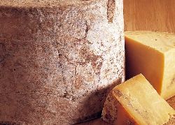 250g Rutland Aged Red Leicester (image 1)