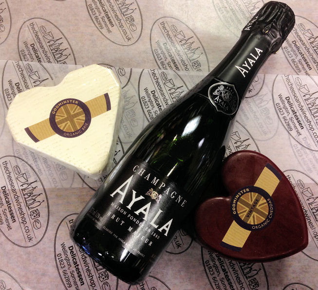 Valentines Cheese and Champagne Giftbox