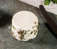 ROSARY GOATS CHEESE GARLIC & HERB 100G (GOAT/P/V)