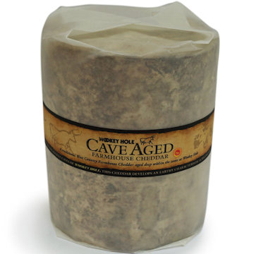 FORD FARM CHEDDAR WOOKEY TRUCKLE MINIMUM 1.7KG 18
